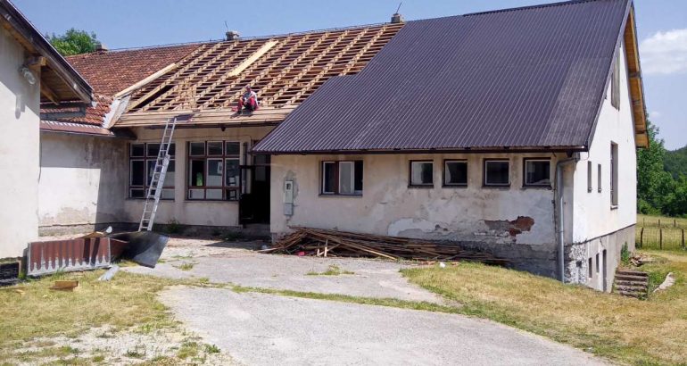 Sanacija krova osnovne škole Bjelimići 785m2